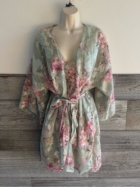 Vintage Inner Most Floral Robe &Nightgown Set Size M/L Romantic Cottagecore (R1)